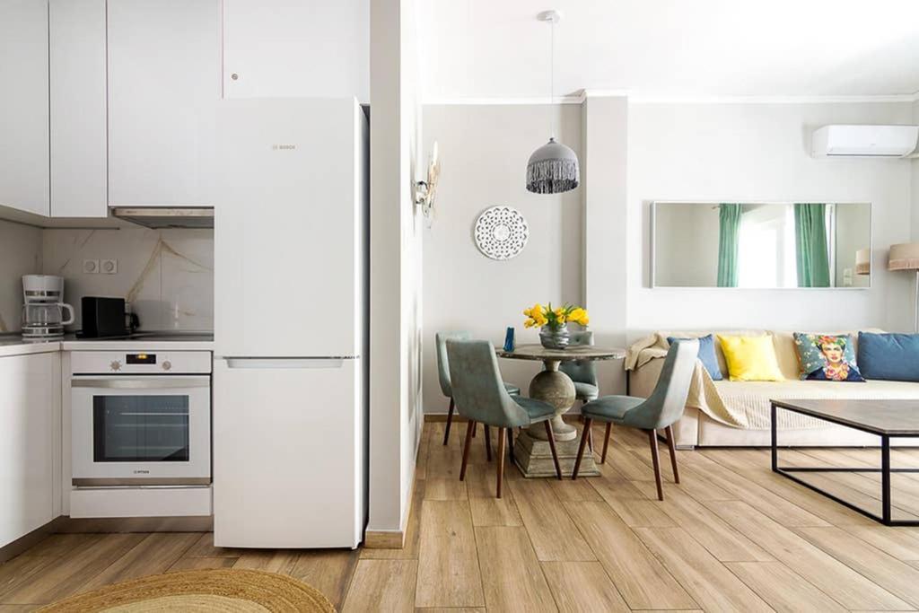 Bright Apartment For 6 Ppl In Aten Exteriör bild