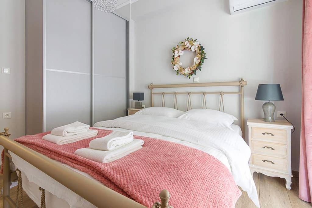 Bright Apartment For 6 Ppl In Aten Exteriör bild